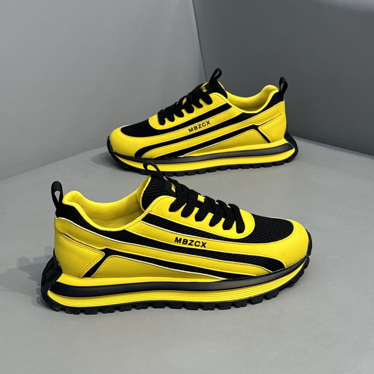 Sports Equipment Brands - Men's Mesh Breathable Sport Running Shoes