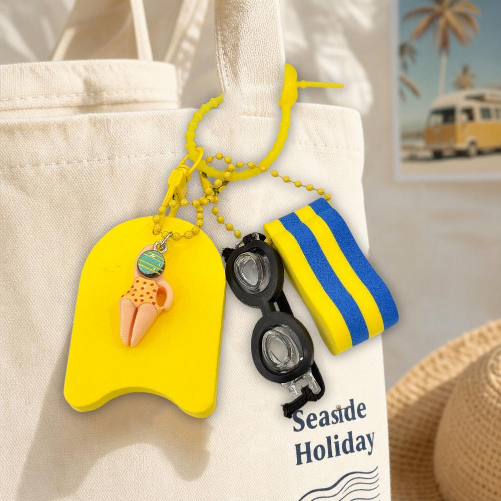 Cute Swimming Theme Keychain M - Swimming Kickboard recension och pris